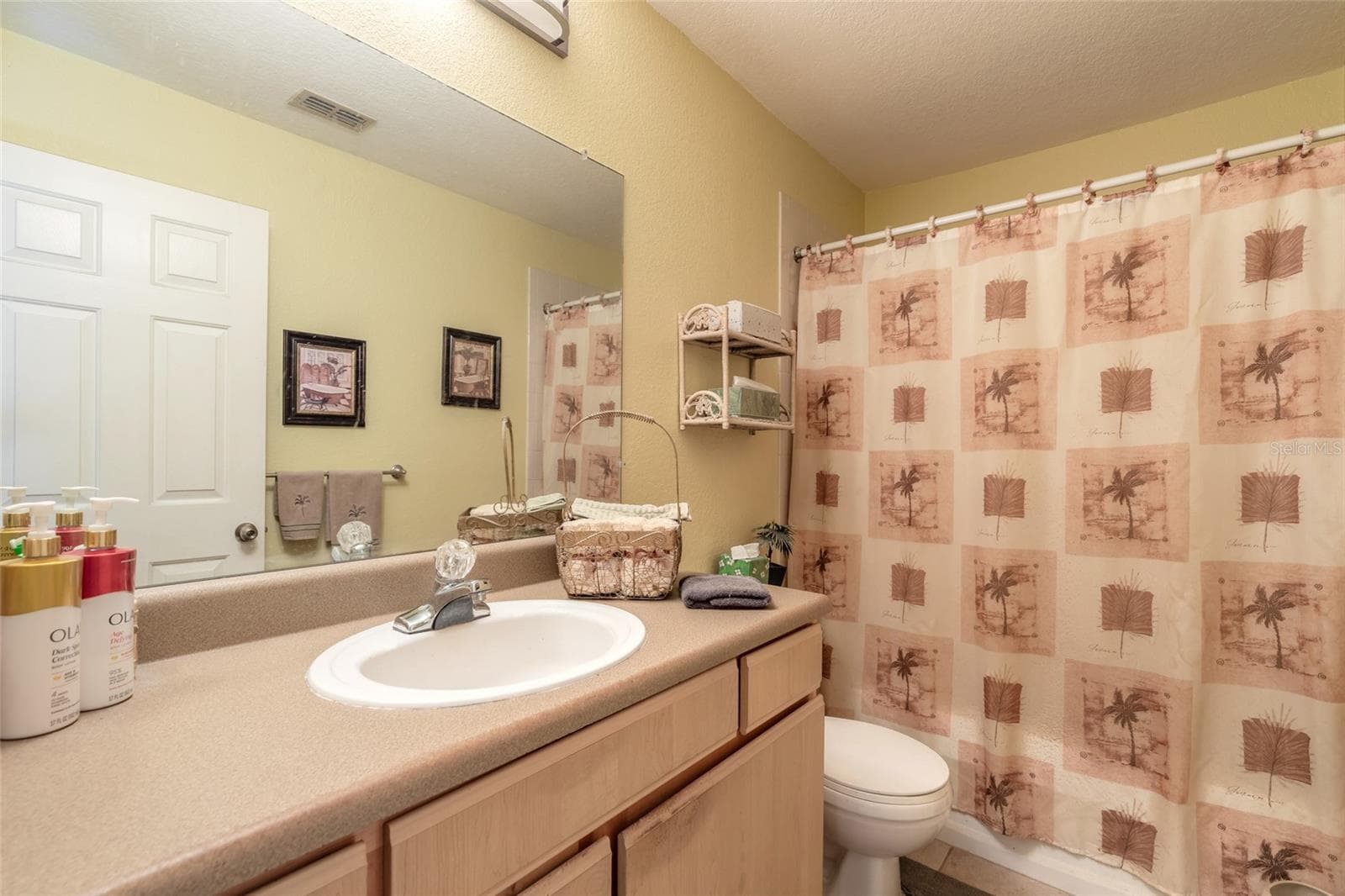 Condominium at 940 VILLAGE TRL #2-208, PORT ORANGE, photo 18 of 36