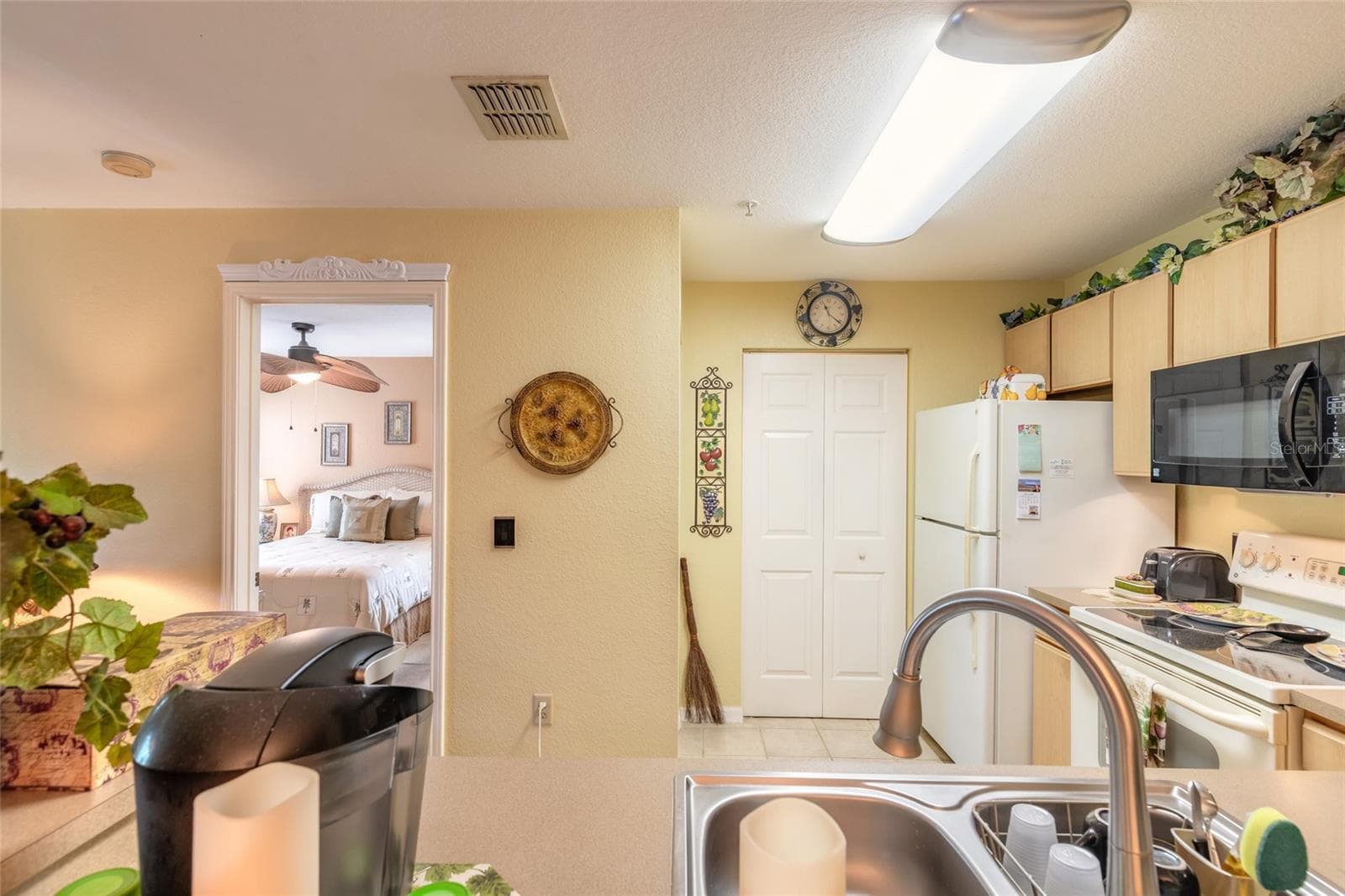 Condominium at 940 VILLAGE TRL #2-208, PORT ORANGE, photo 21 of 36