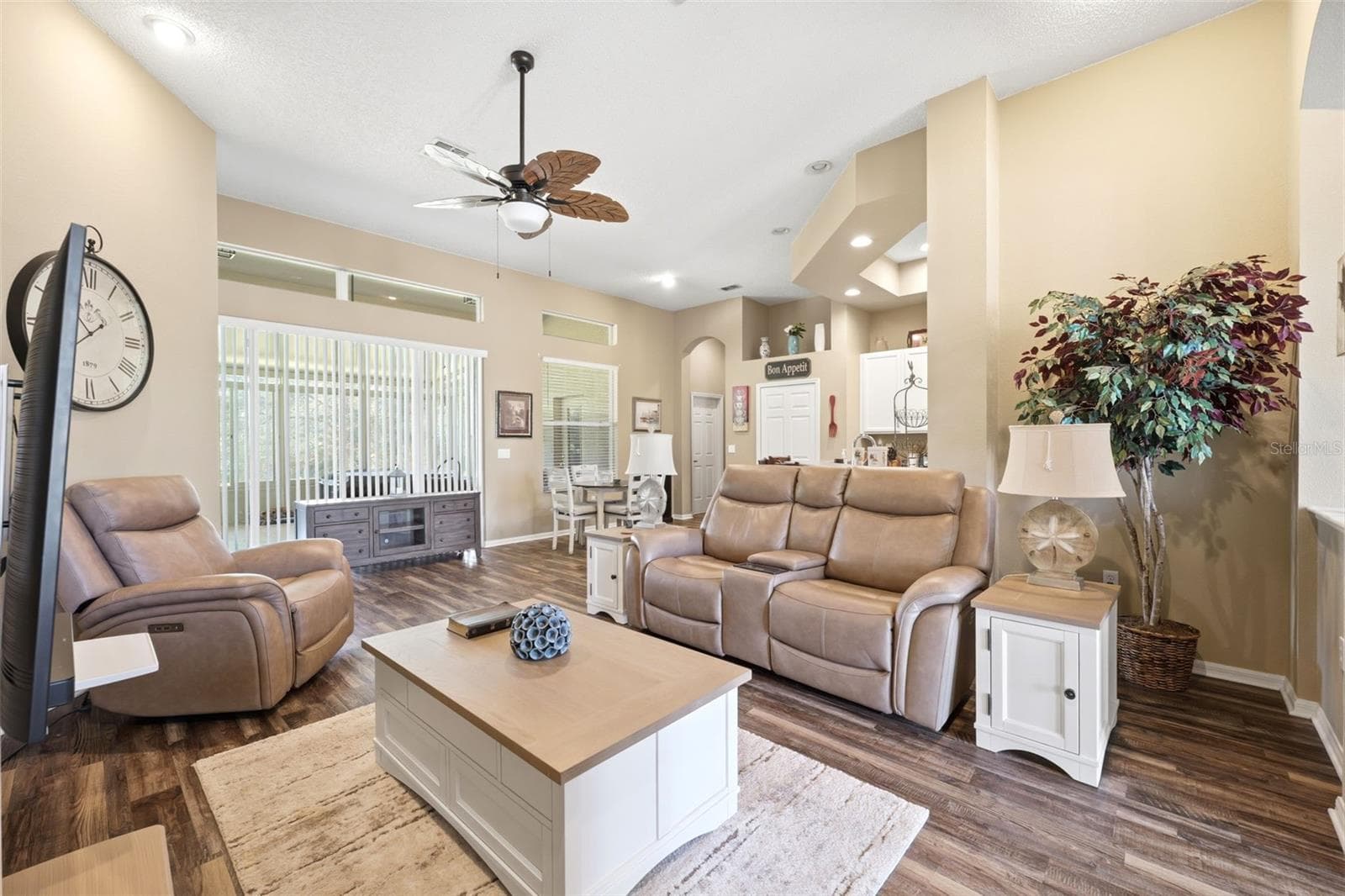 Family Room/Kitchen - 11407 LEEDS DR, SPRING HILL