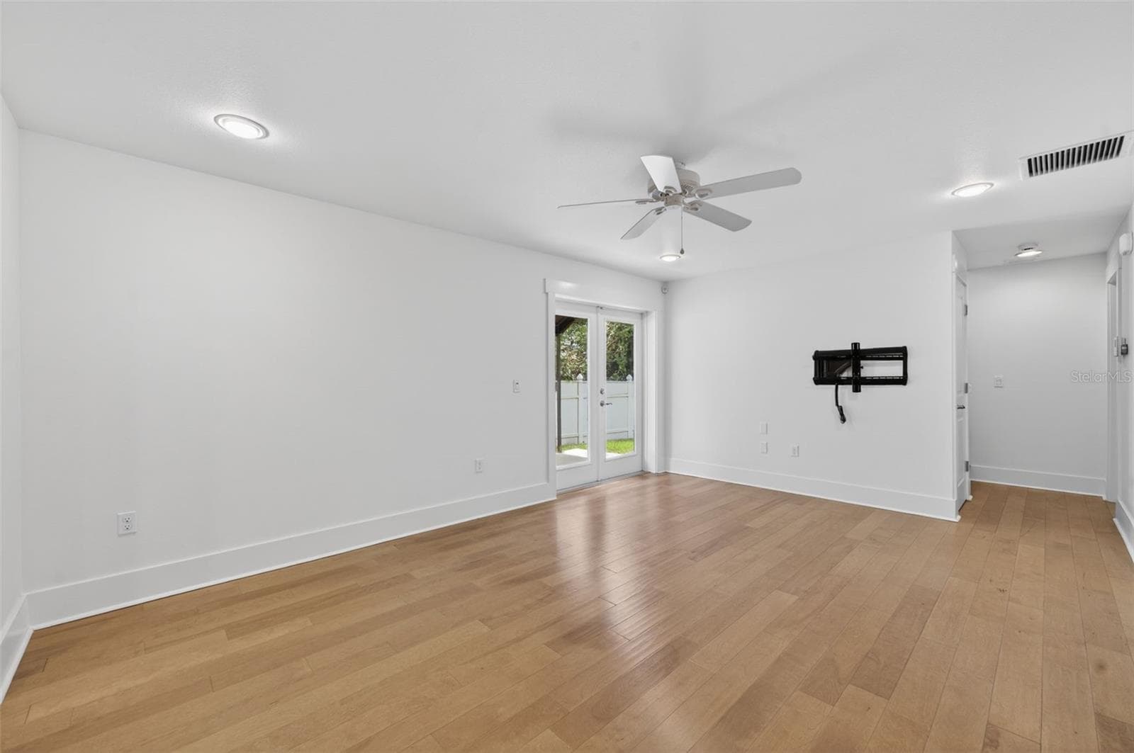 Townhouse at 1265 ARLINGTON PL, WINTER PARK, photo 9 of 38