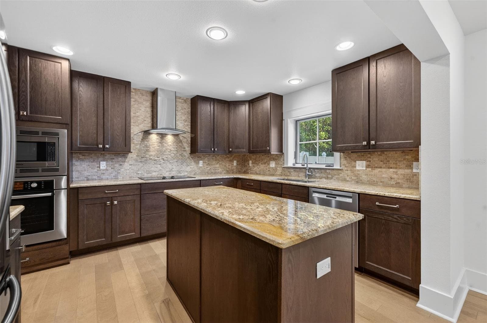 Townhouse at 1265 ARLINGTON PL, WINTER PARK, photo 13 of 38