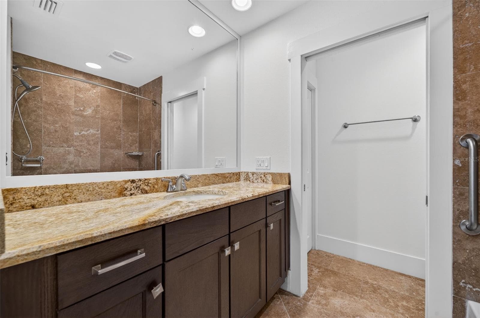En-suite bathroom - 1265 ARLINGTON PL, WINTER PARK