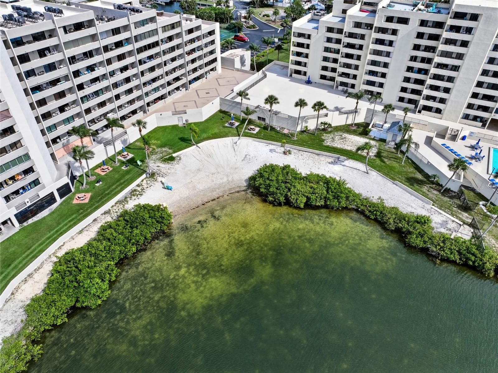 PRIVATE BEACH - 6035 SEA RANCH DR #902, HUDSON