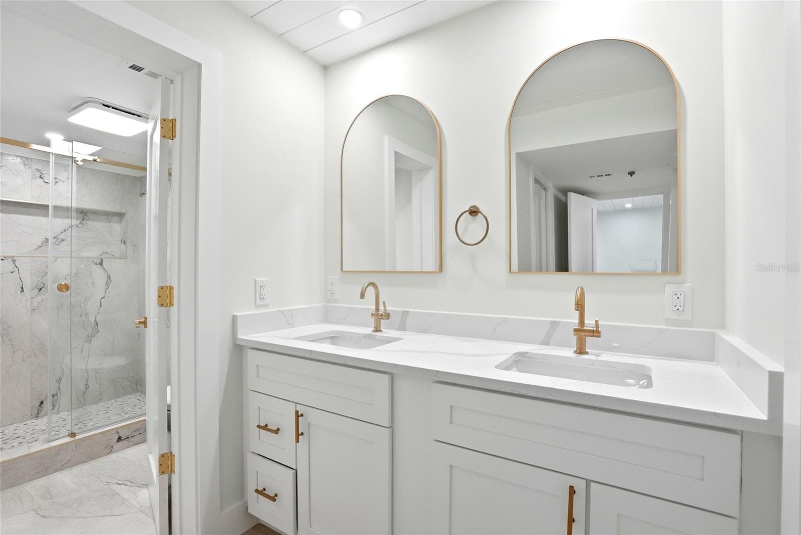 MASTER BATHROOM - 6035 SEA RANCH DR #902, HUDSON