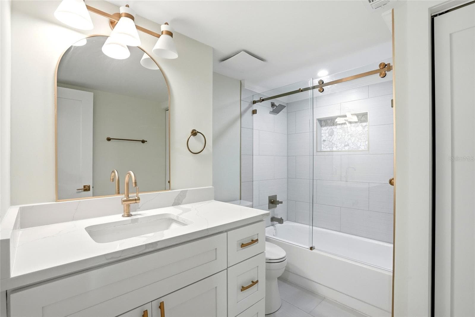 BATHROOM TWO - 6035 SEA RANCH DR #902, HUDSON