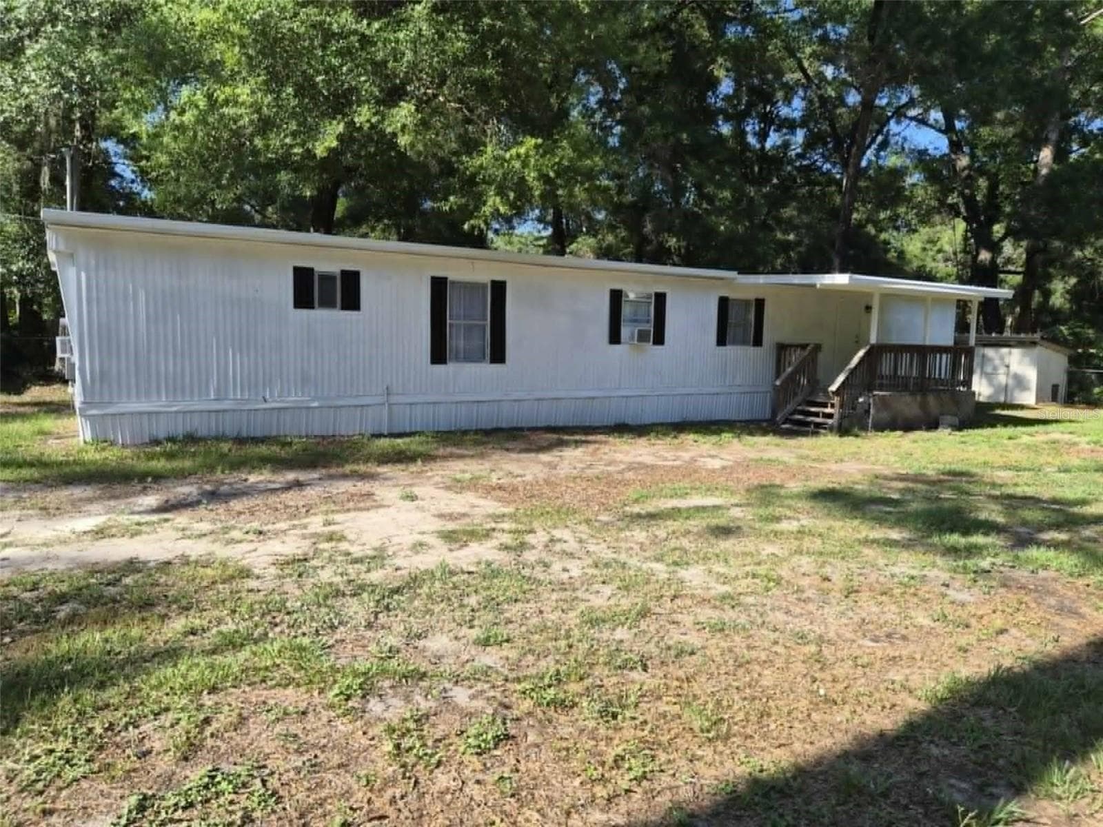 Manufactured Home at 201 NW 135TH AVE, OCALA, photo 3 of 41