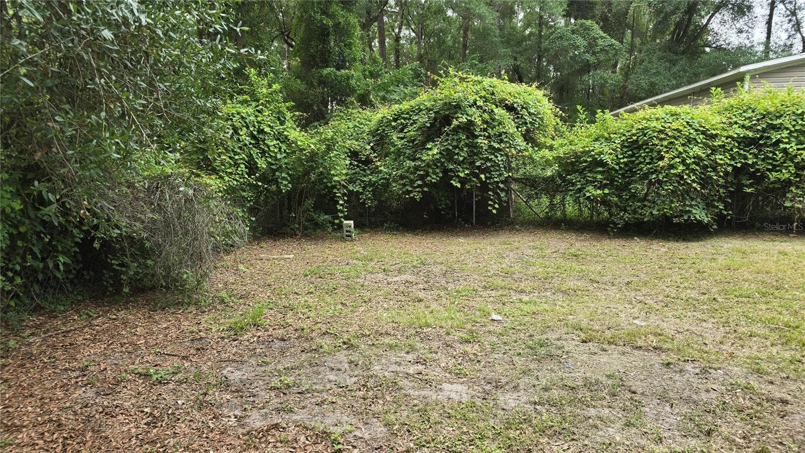 Manufactured Home at 201 NW 135TH AVE, OCALA, photo 11 of 41