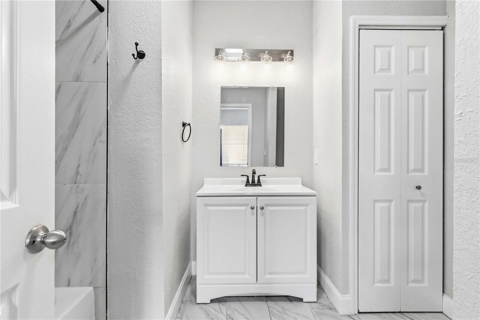 Townhouse at 4234 TYLER CIR N ##102B, ST PETERSBURG, photo 10 of 19
