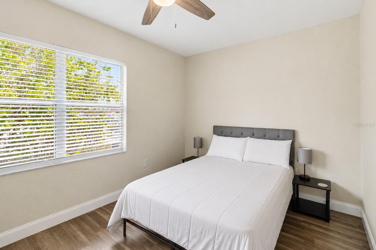Townhouse at 4234 TYLER CIR N ##102B, ST PETERSBURG, photo 14 of 19