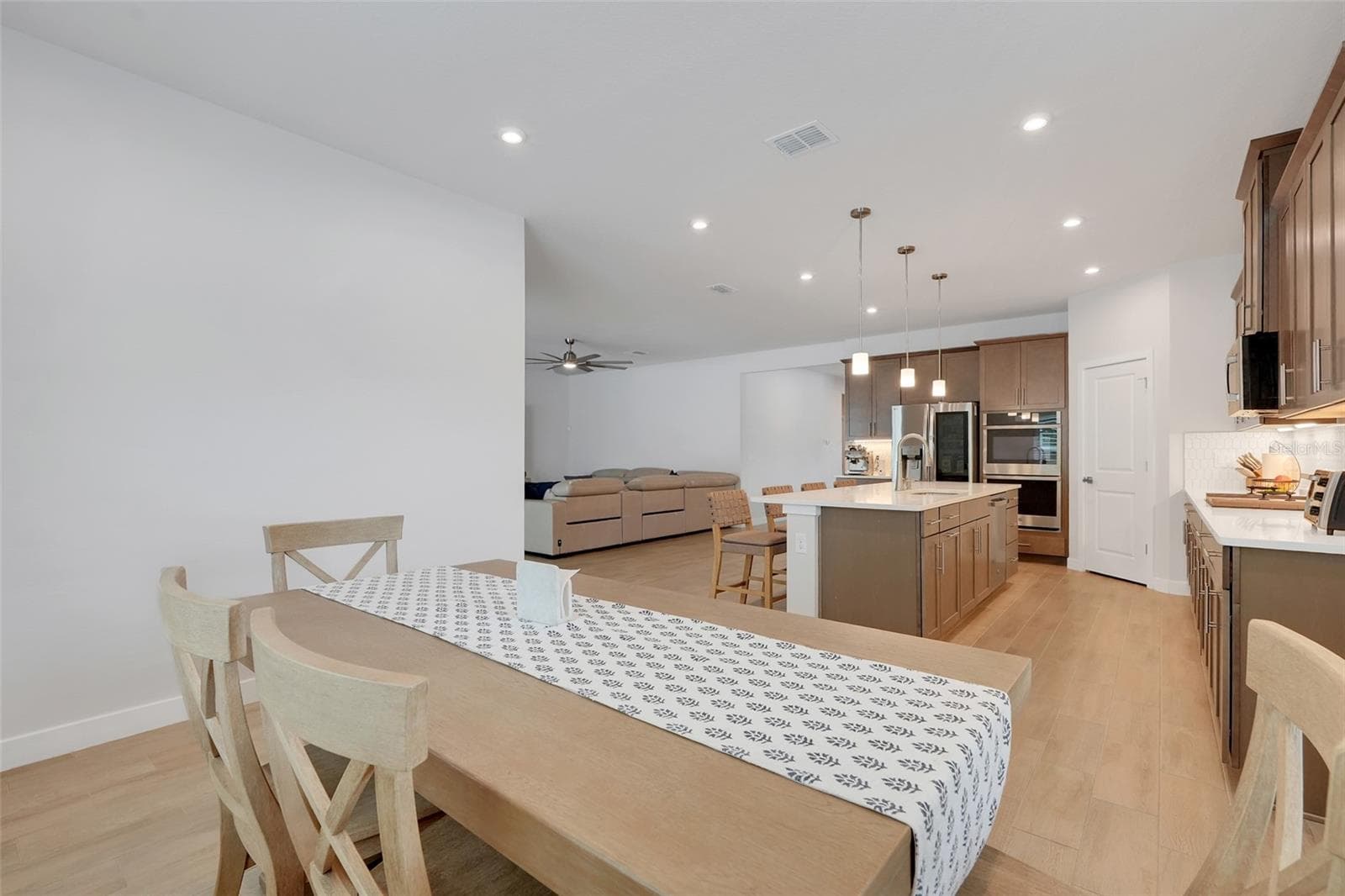 Single Family Residence at 9844 PINE MILL CT, CLERMONT, photo 11 of 39