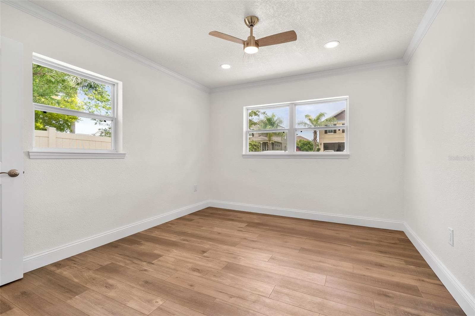 Single Family Residence at 723 W BAYSHORE DR, TARPON SPRINGS, photo 25 of 60
