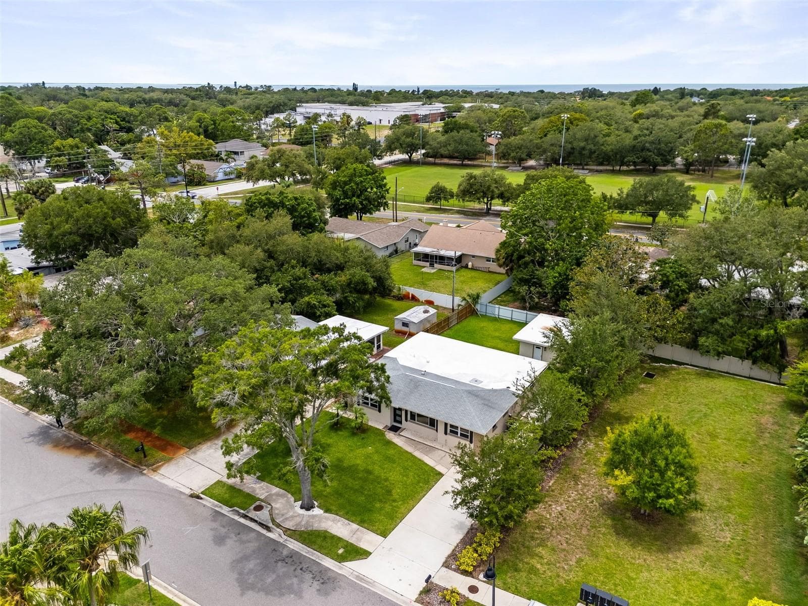 Single Family Residence at 723 W BAYSHORE DR, TARPON SPRINGS, photo 50 of 60