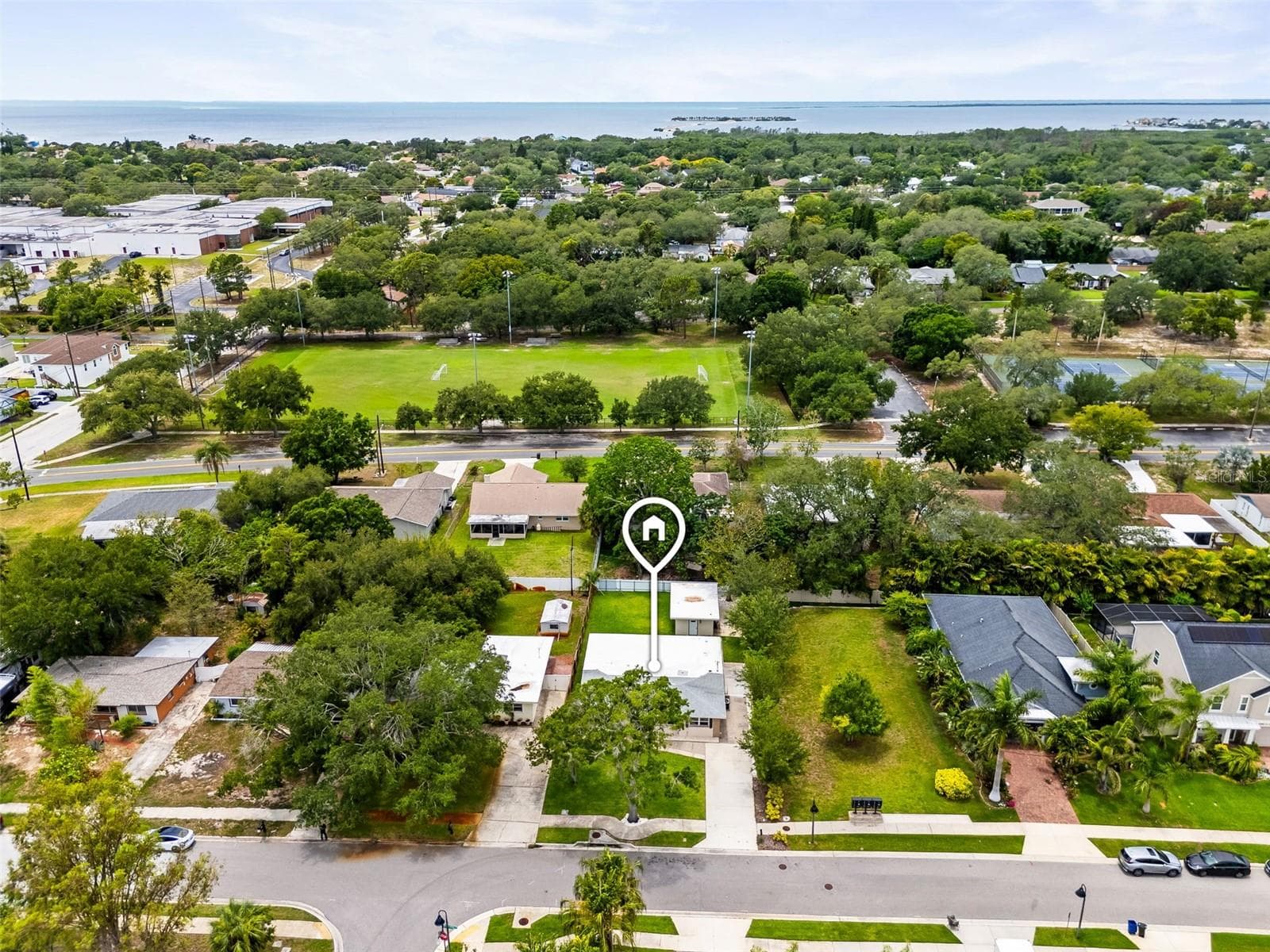Single Family Residence at 723 W BAYSHORE DR, TARPON SPRINGS, photo 56 of 60