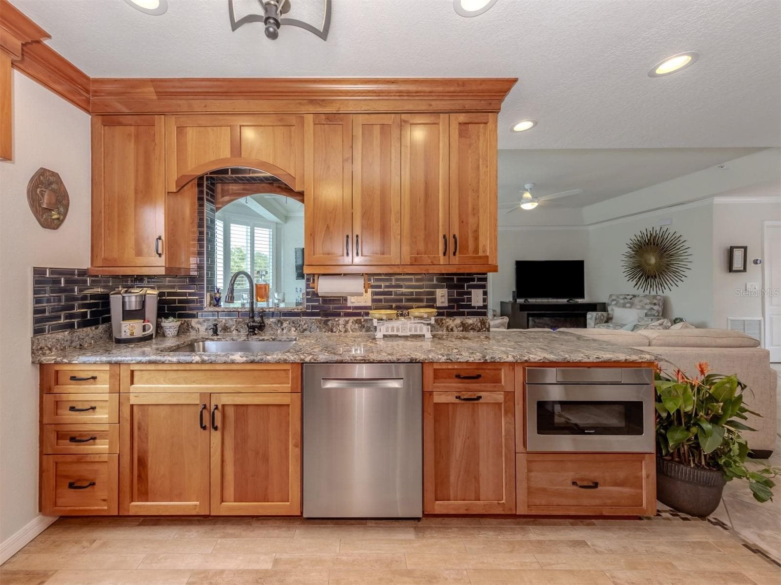 Kitchen - 1505 GONDOLA PARK DR #1505, VENICE