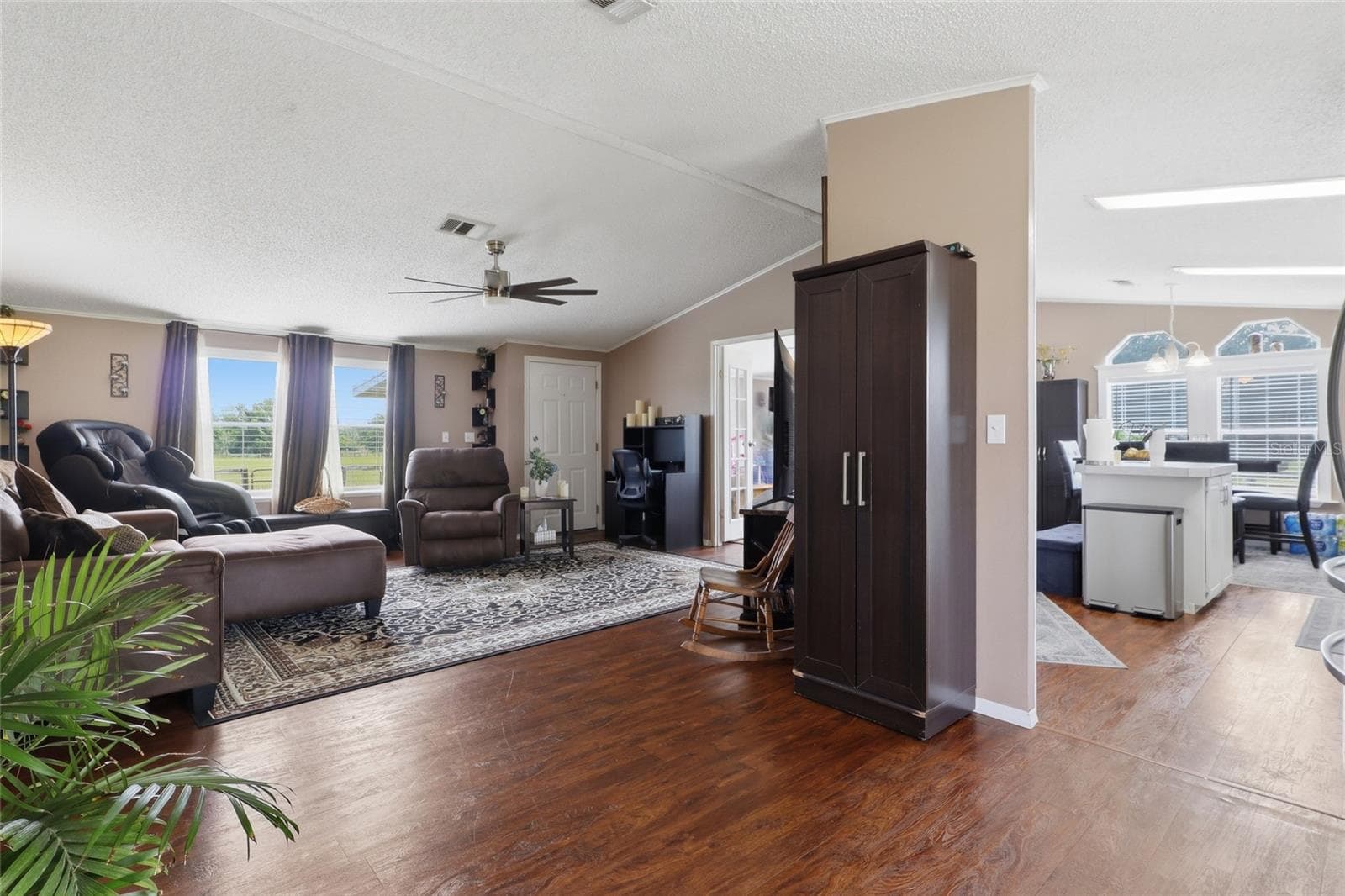 Manufactured Home at 28651 TUPPER RD, WESLEY CHAPEL, photo 14 of 33
