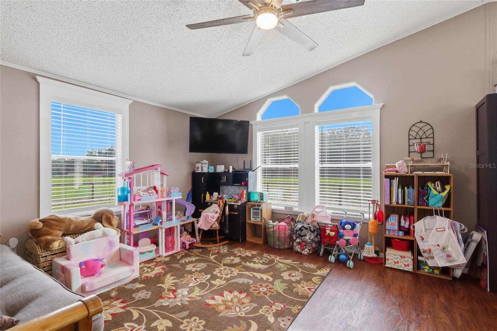 Manufactured Home at 28651 TUPPER RD, WESLEY CHAPEL, photo 17 of 33