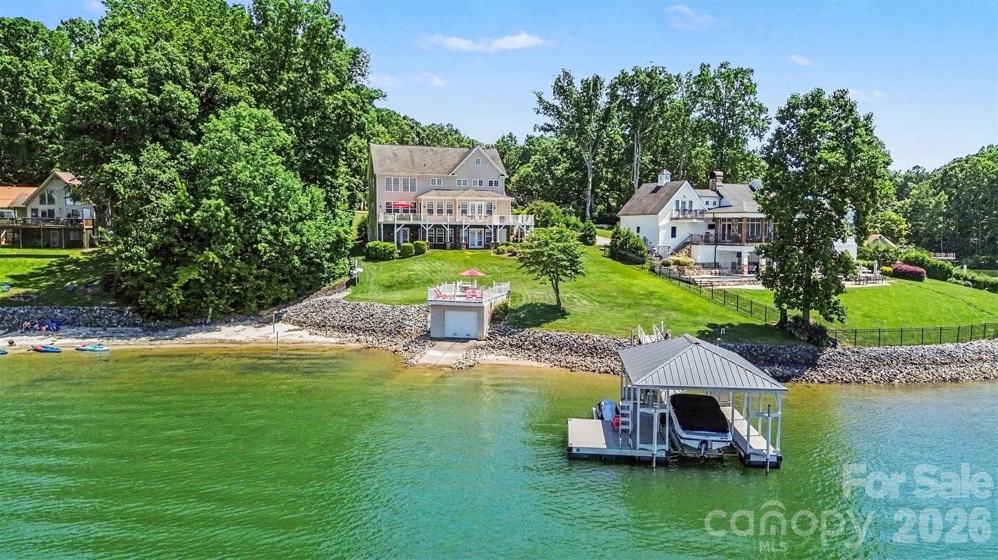 Expansive waterfront with unrestricted views. - Mooresville