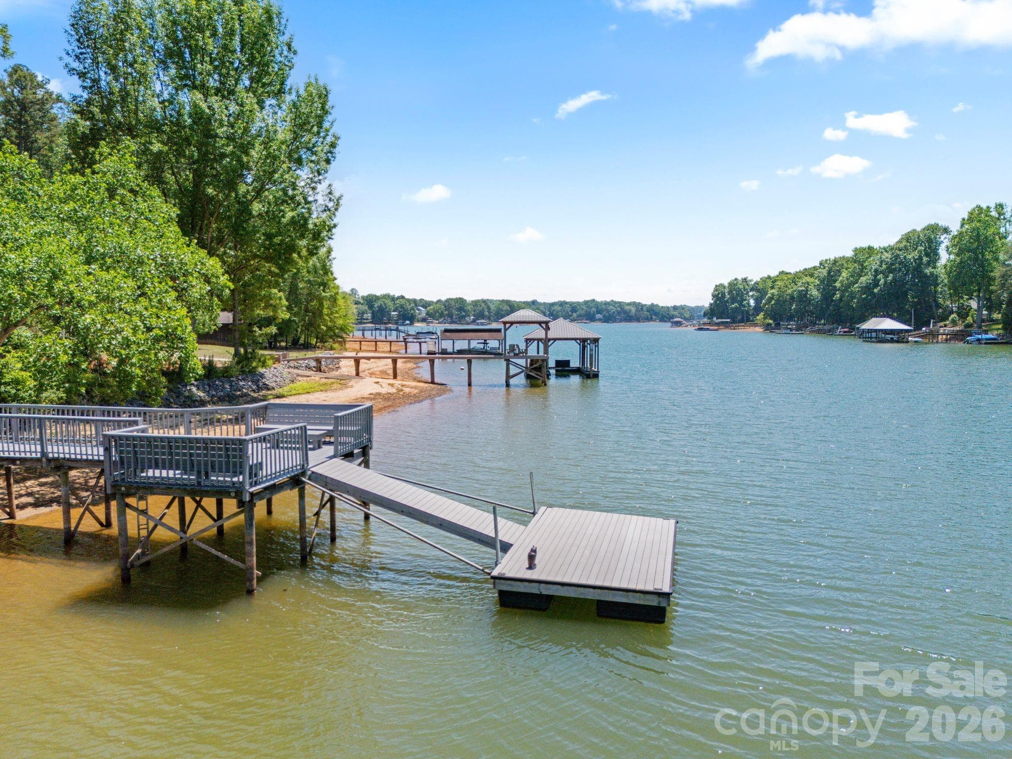 Deep water cove with easy access to the main channel - Mooresville