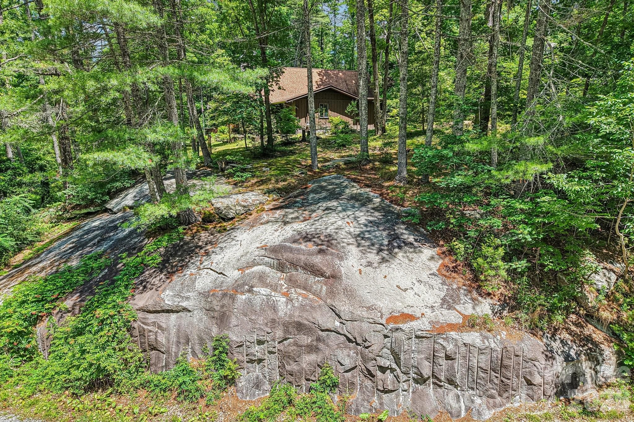 Rock formation road - Hendersonville