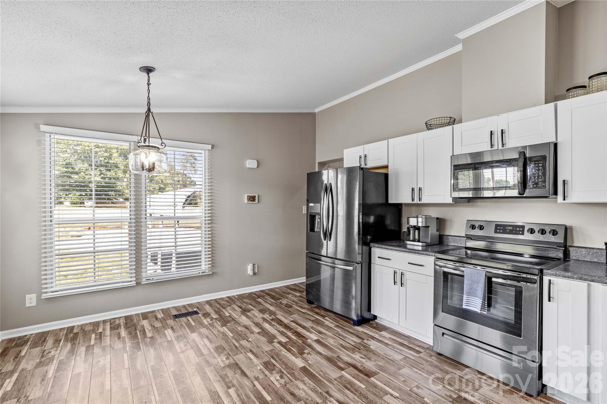 Sunny Kitchen with Stainless Appliances - 777 Midway Road, Statesville