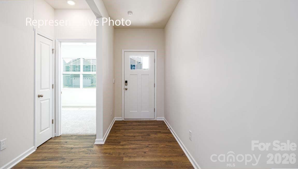 Single Family Residence at Lincolnton, photo 2 of 21