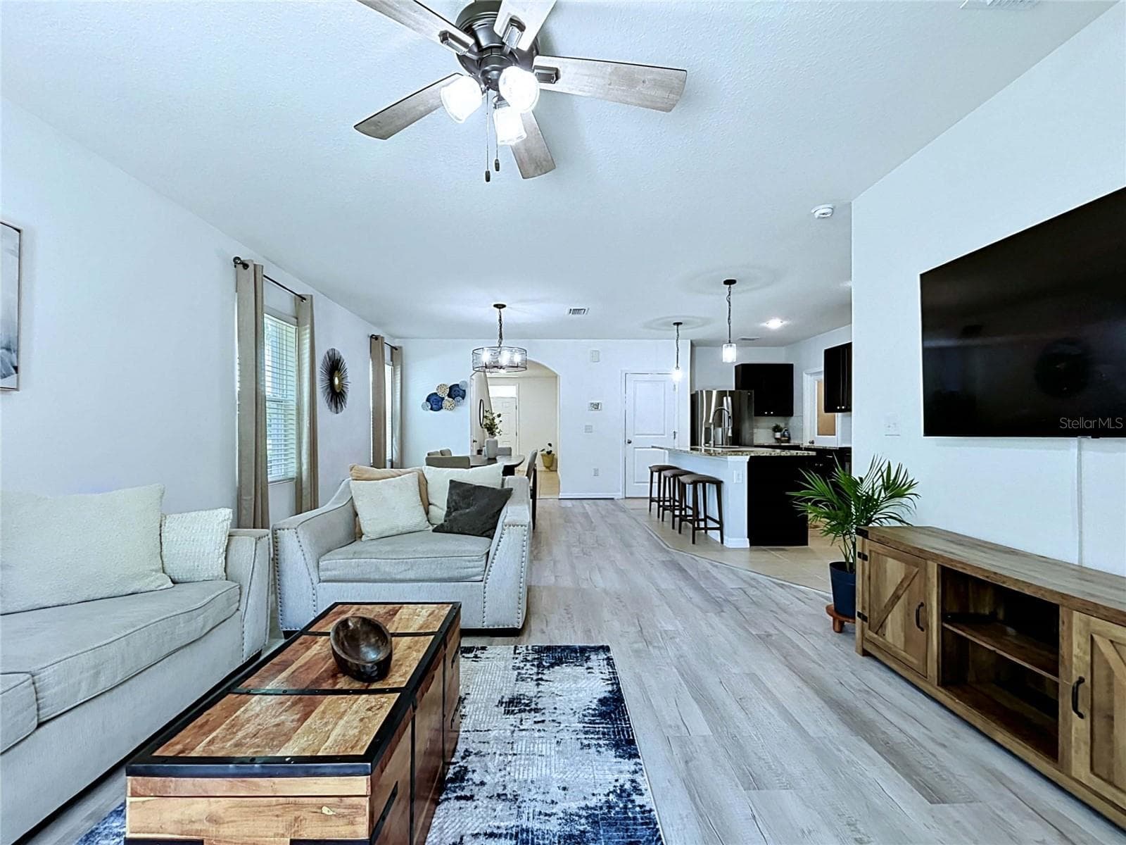 Living - 16599 SECRET MEADOW DR, ODESSA