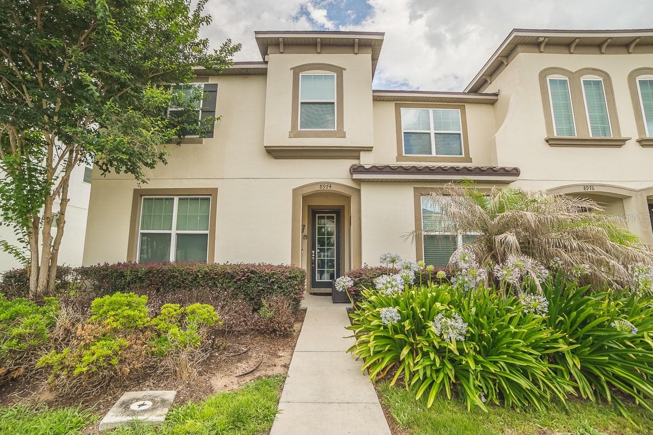 8974 AMELIA DOWNS TRL