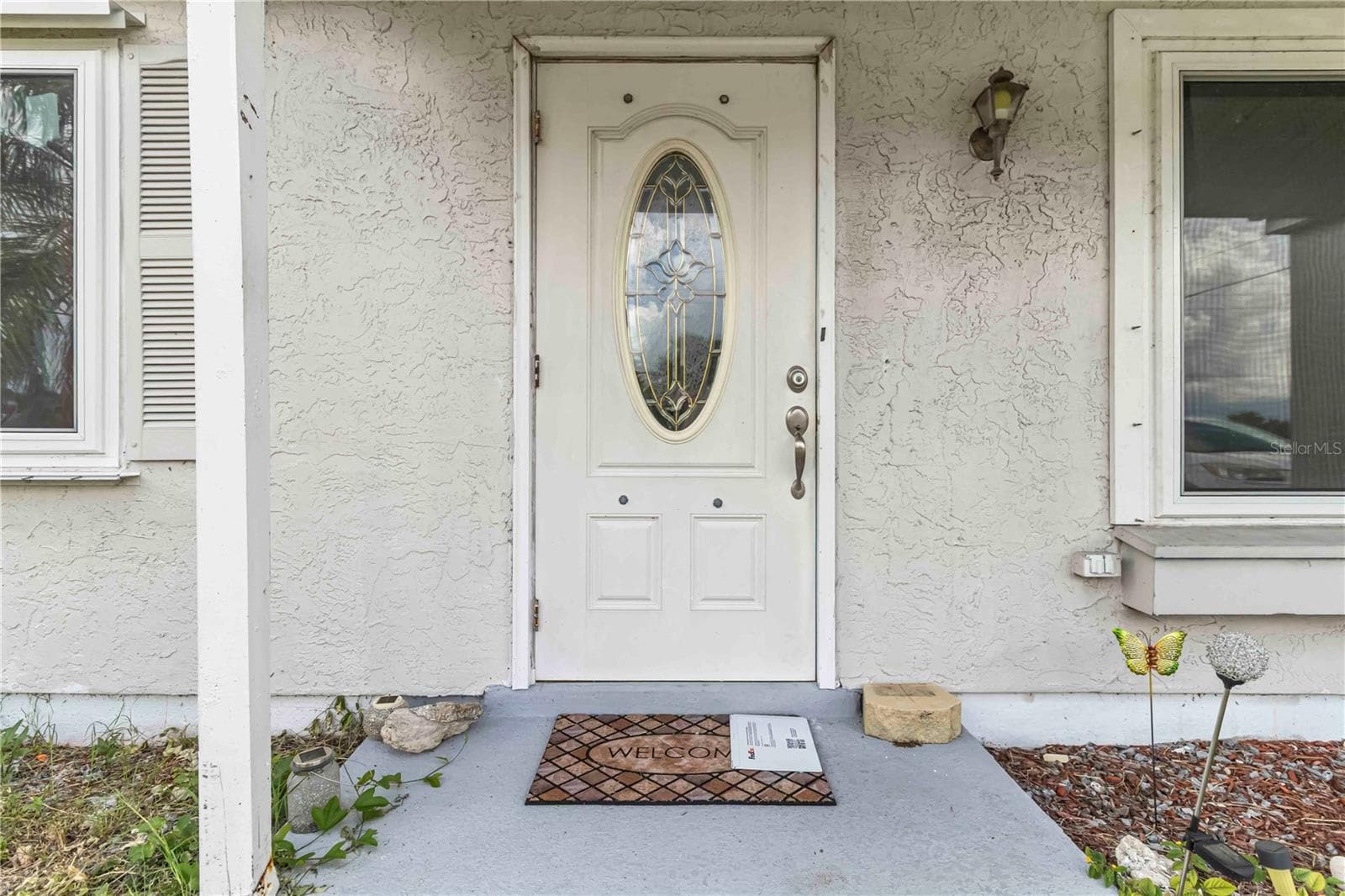 Single Family Residence at 20550 EDGEWATER DR, PORT CHARLOTTE, photo 2 of 36