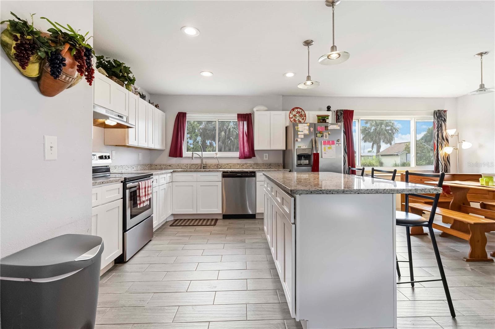 Single Family Residence at 20550 EDGEWATER DR, PORT CHARLOTTE, photo 16 of 36