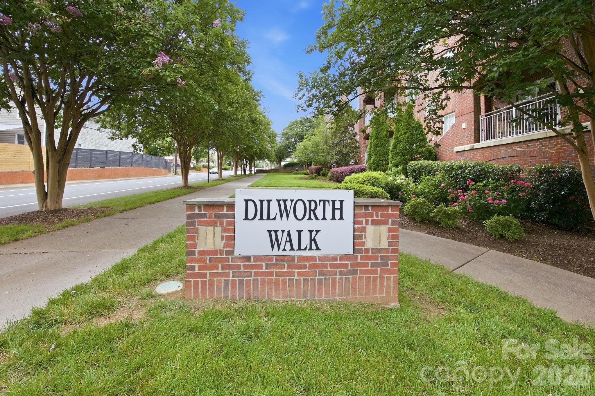 Condominium at Charlotte, photo 4 of 30