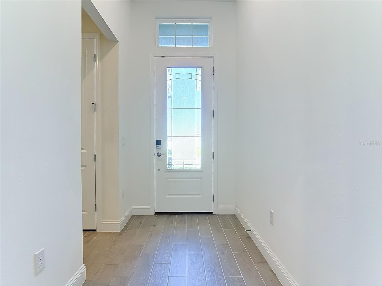 Single Family Residence at 2183 RAGLAN CIR, ORMOND BEACH, photo 3 of 65