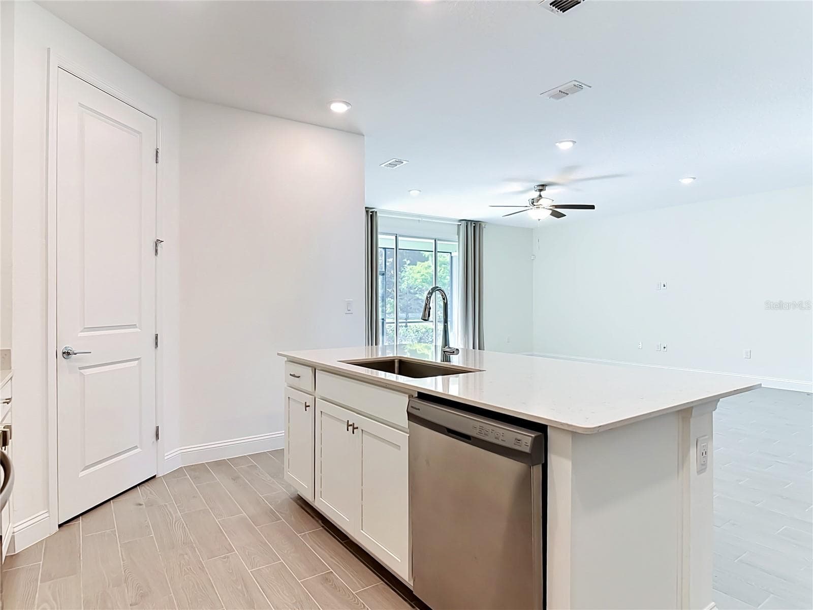 Single Family Residence at 2183 RAGLAN CIR, ORMOND BEACH, photo 16 of 65