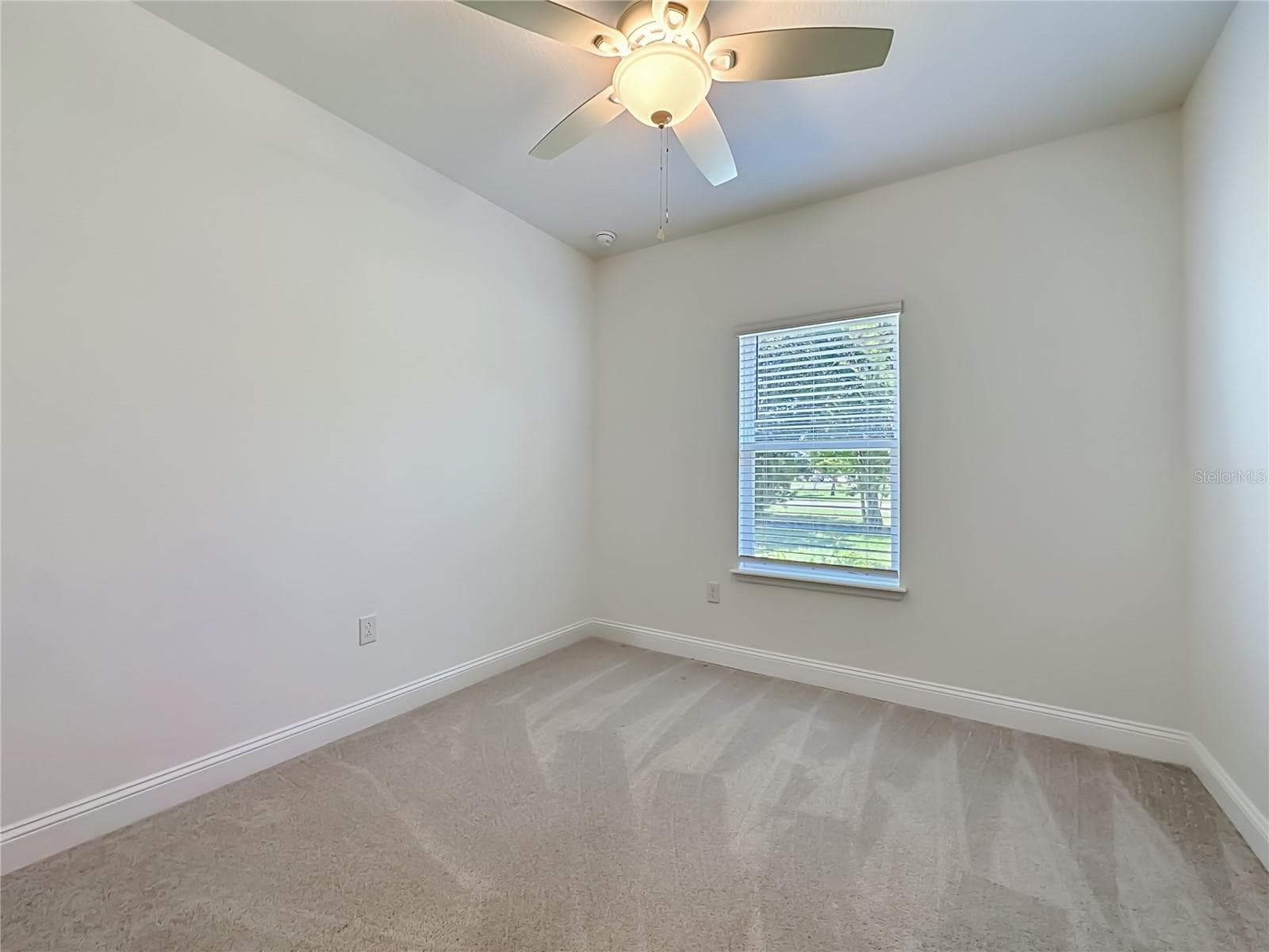 Single Family Residence at 2183 RAGLAN CIR, ORMOND BEACH, photo 32 of 65