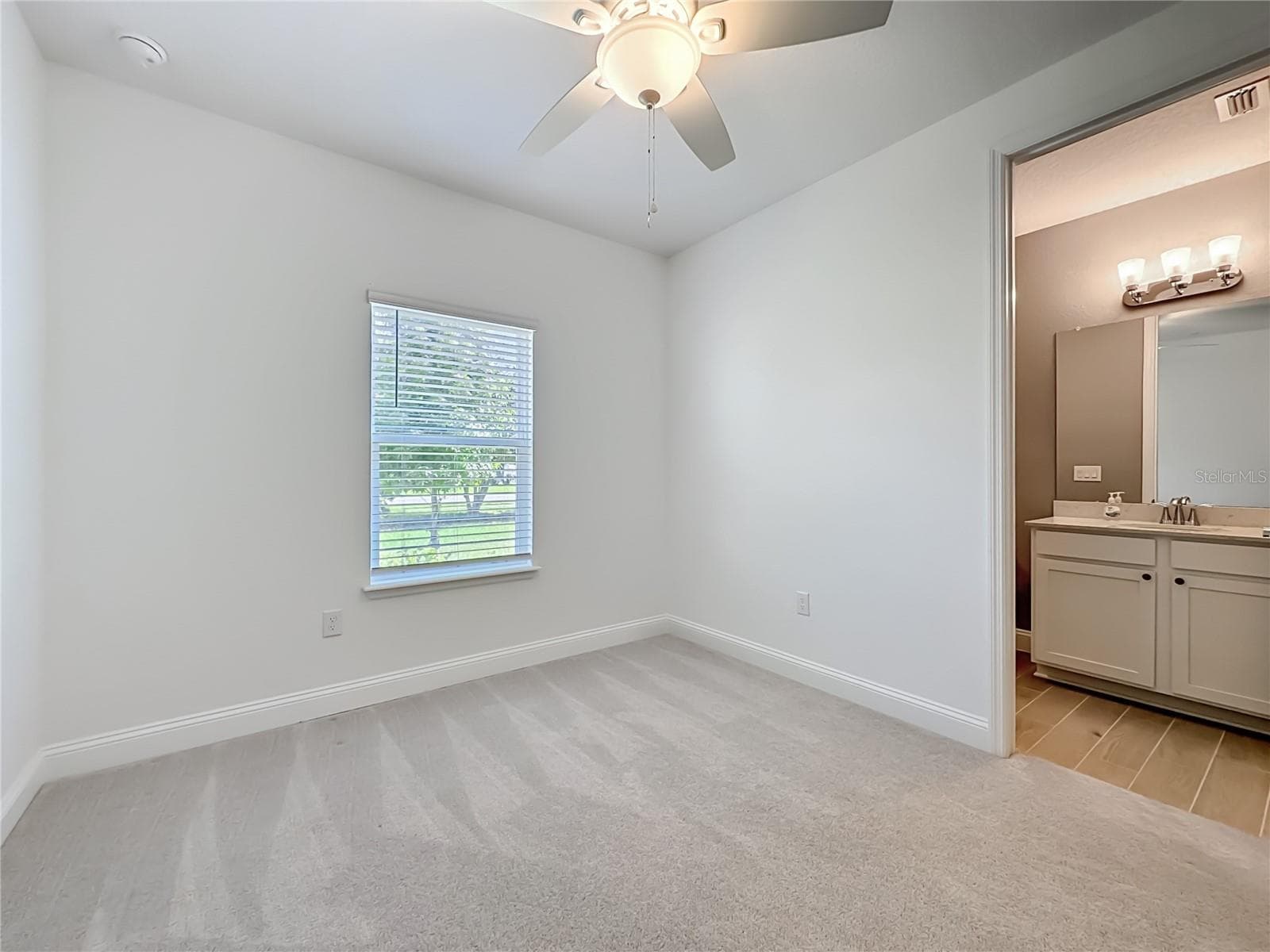 Single Family Residence at 2183 RAGLAN CIR, ORMOND BEACH, photo 33 of 65