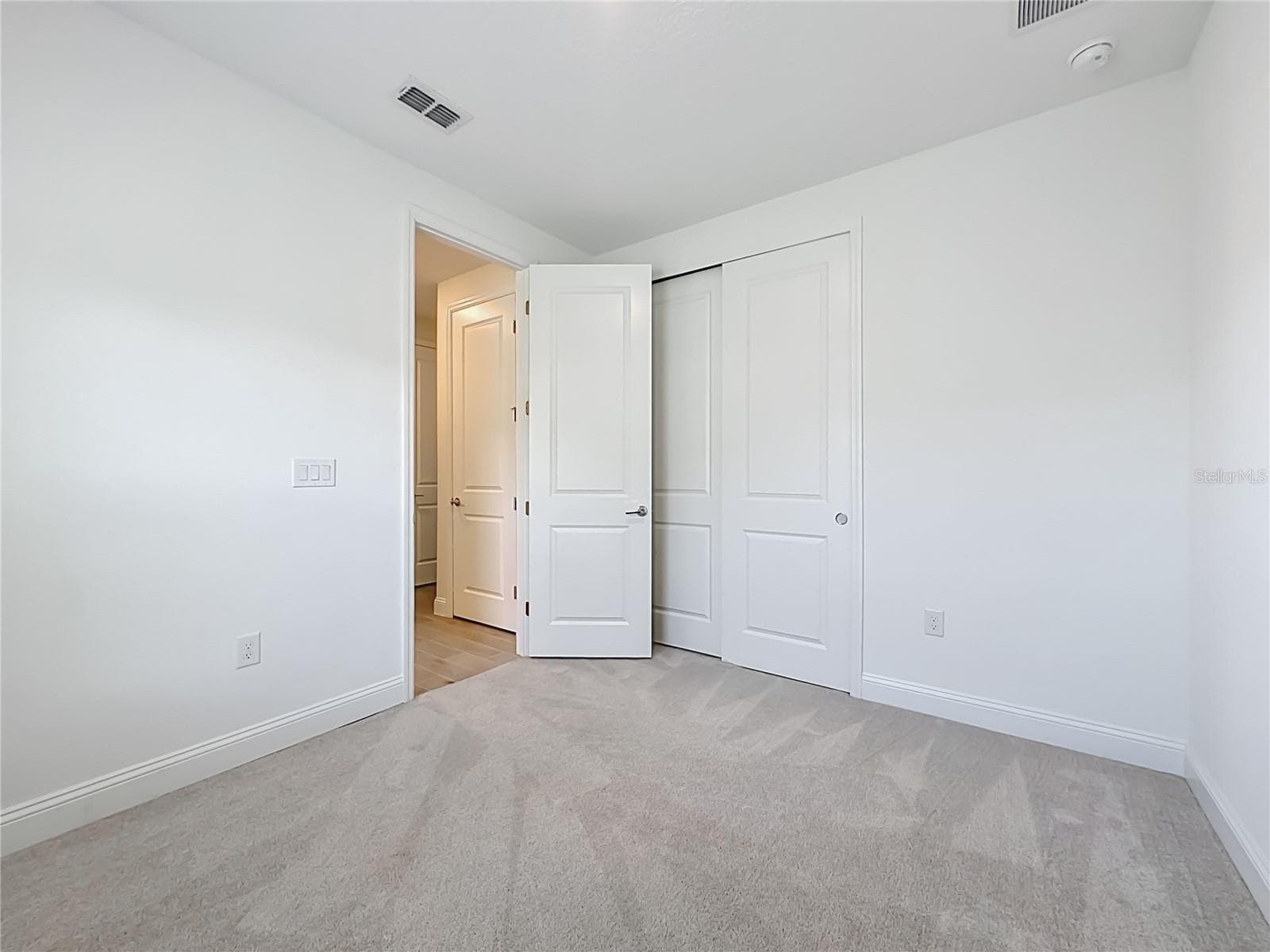Single Family Residence at 2183 RAGLAN CIR, ORMOND BEACH, photo 43 of 65