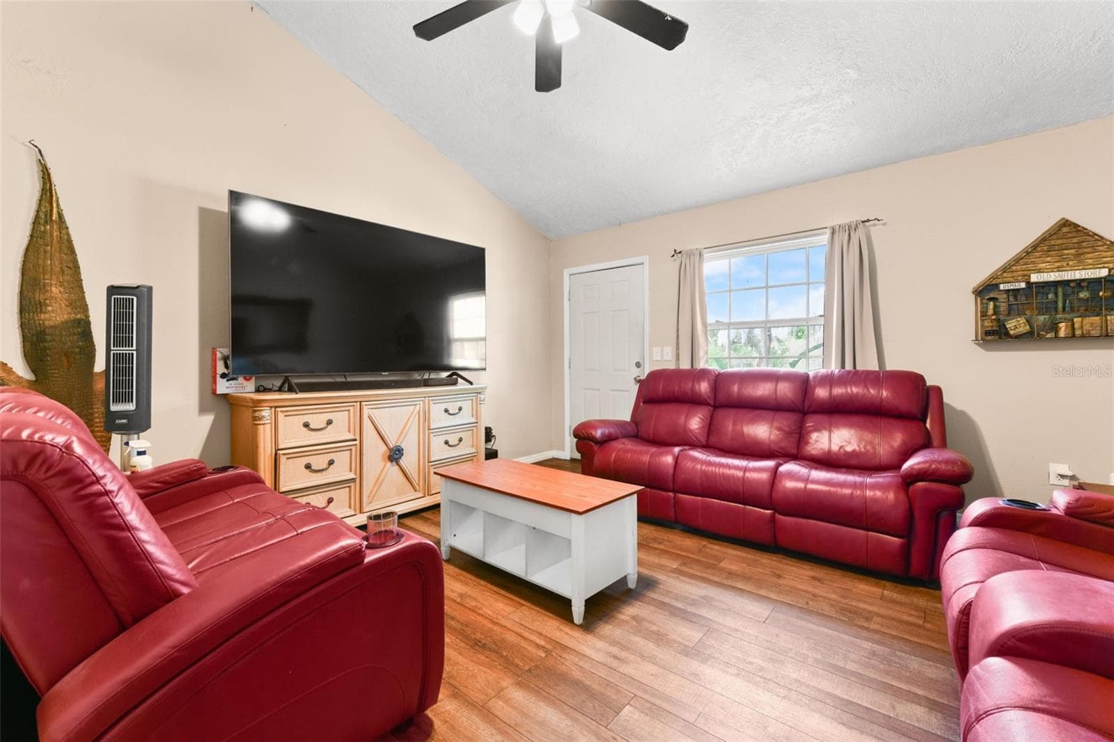 Main House Interior - 2036 LAKE VIEW AVE, CHULUOTA
