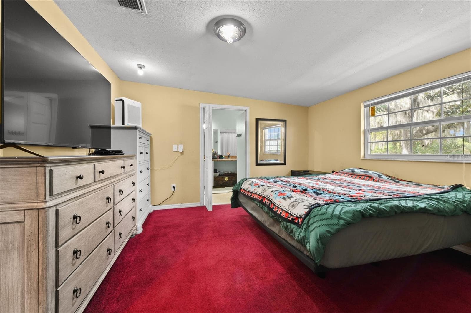 Main House Primary Bedroom - 2036 LAKE VIEW AVE, CHULUOTA