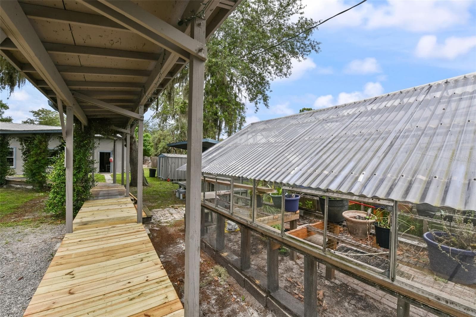 Single Family Residence at 2036 LAKE VIEW AVE, CHULUOTA, photo 33 of 97