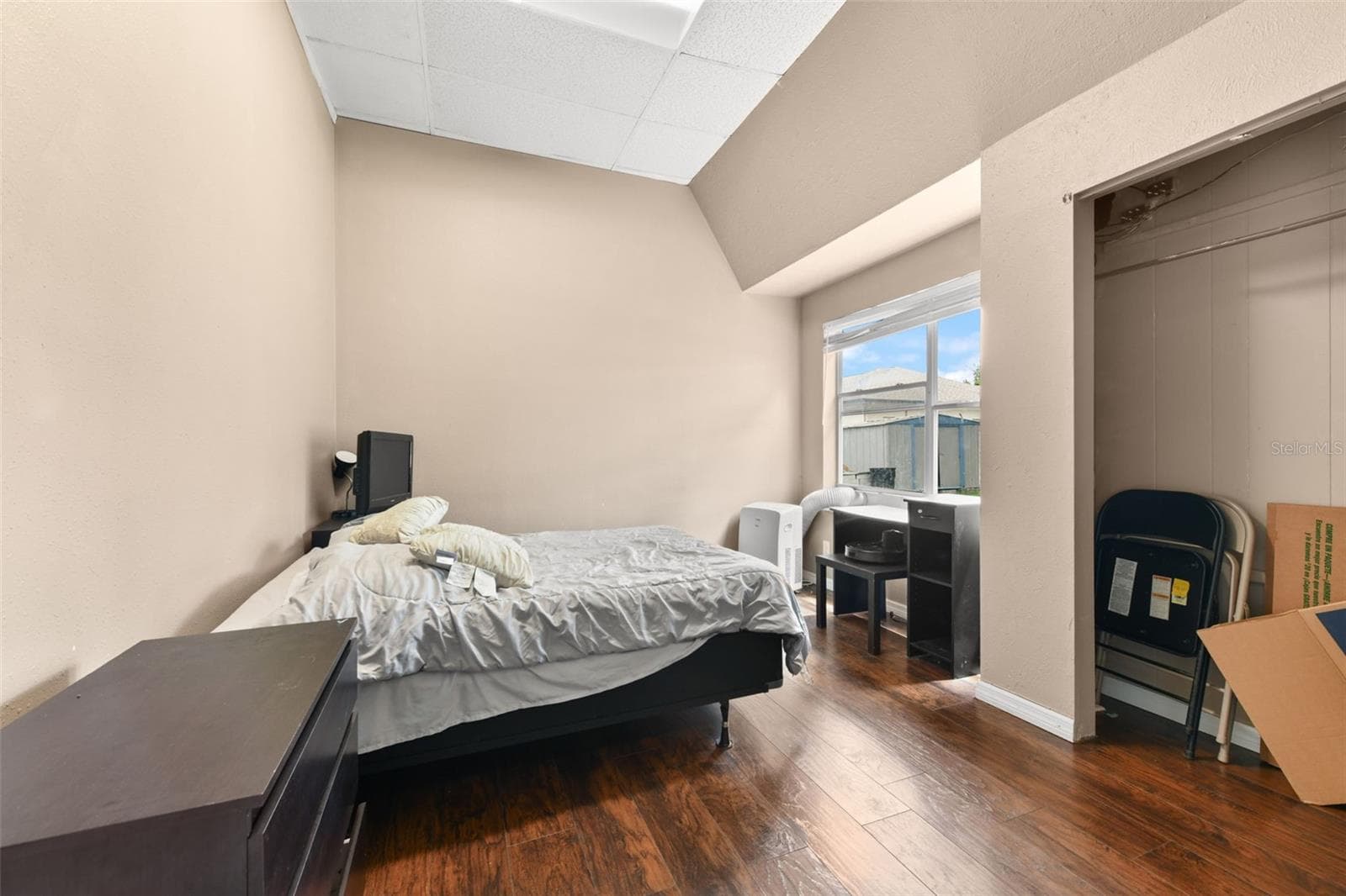 Dwelling Unit #2 Bedroom 1 - 2036 LAKE VIEW AVE, CHULUOTA