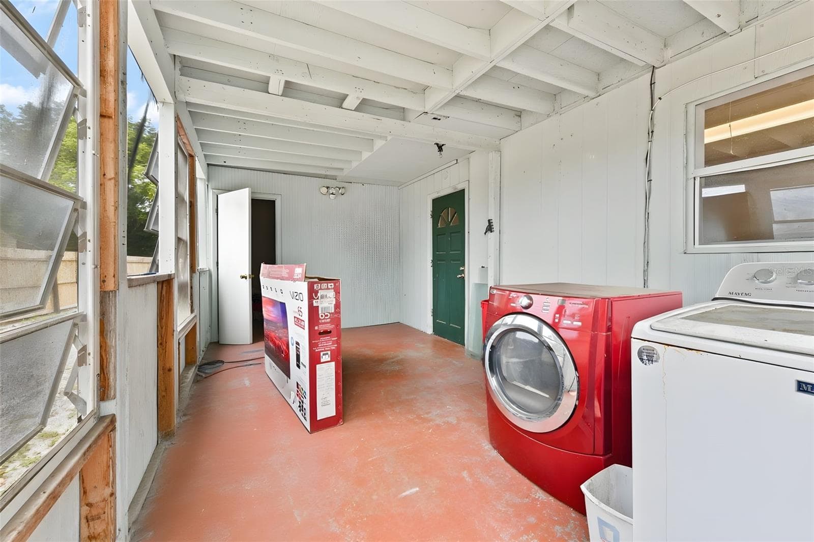 Patio for Dwelling Unit #3 - 2036 LAKE VIEW AVE, CHULUOTA