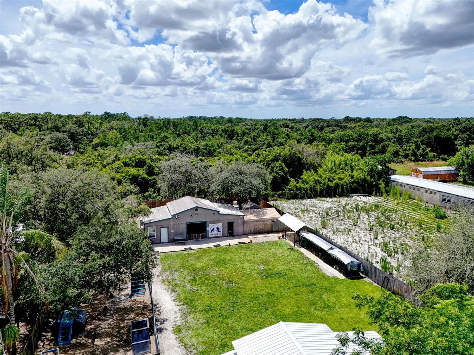 Single Family Residence at 2036 LAKE VIEW AVE, CHULUOTA, photo 68 of 97