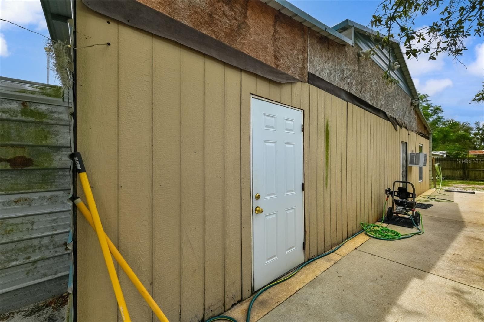 more storage! - 2036 LAKE VIEW AVE, CHULUOTA
