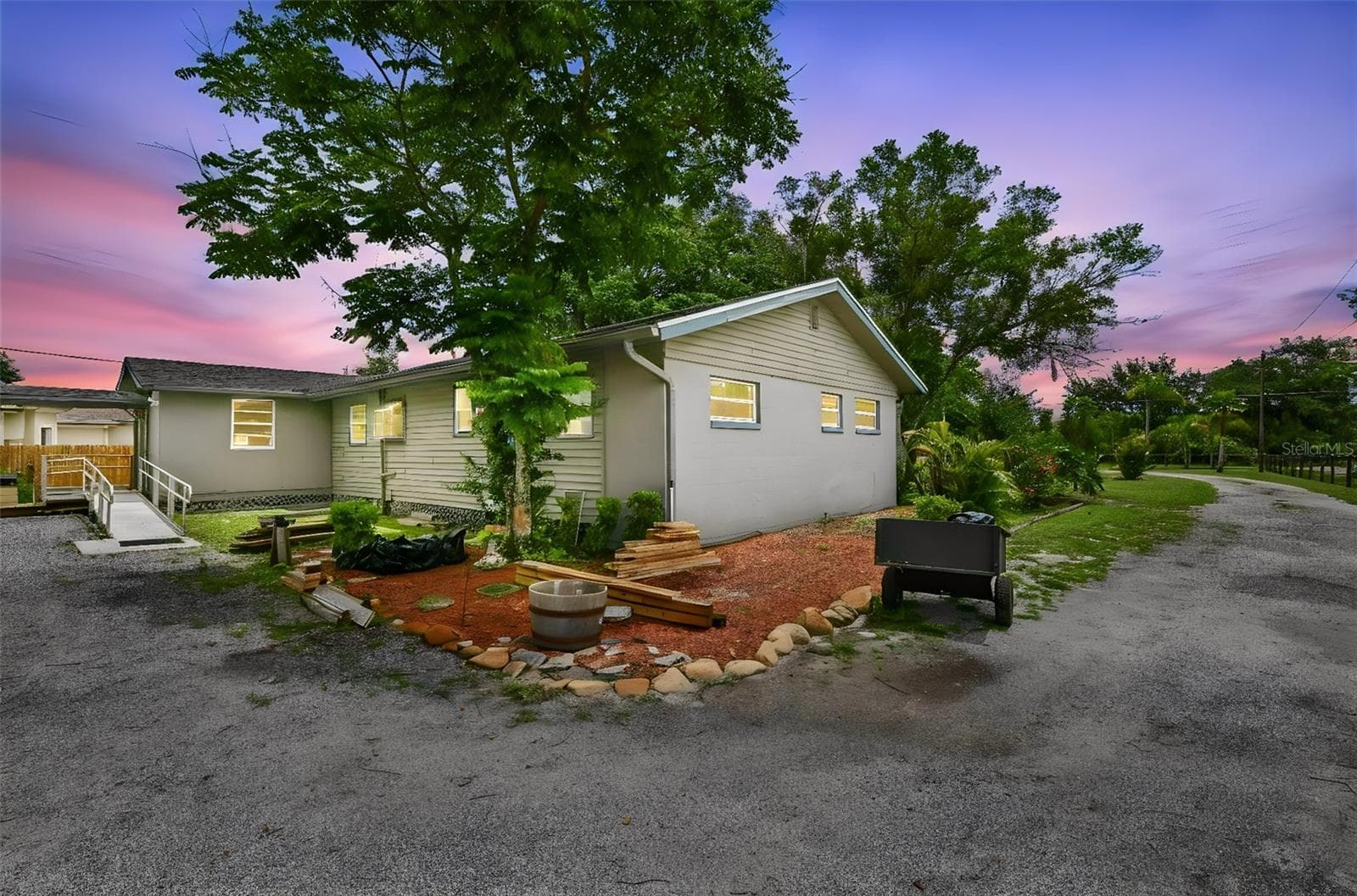 Single Family Residence at 2036 LAKE VIEW AVE, CHULUOTA, photo 94 of 97