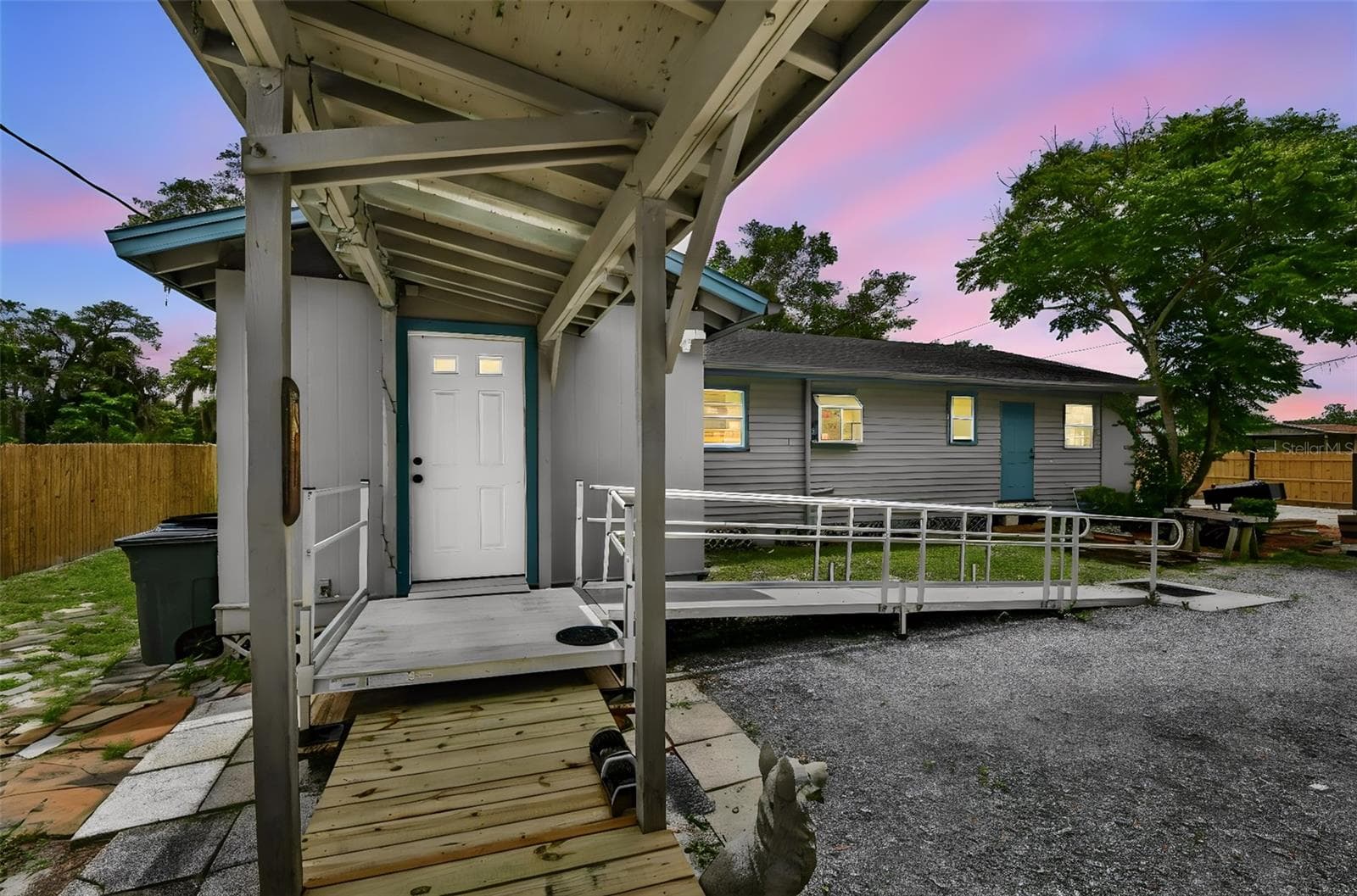 Single Family Residence at 2036 LAKE VIEW AVE, CHULUOTA, photo 95 of 97