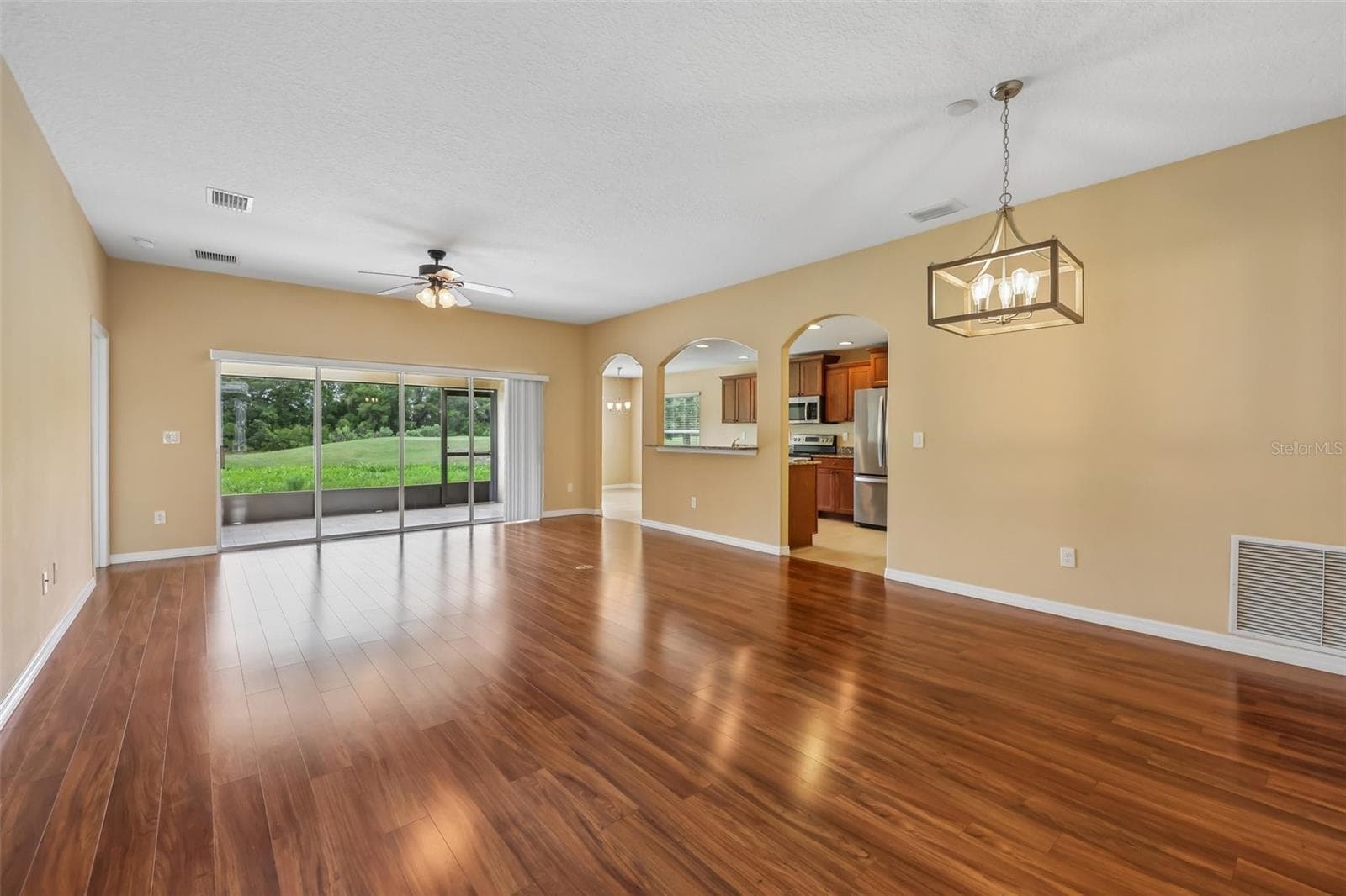 Single Family Residence at 4025 ARLINGTON RIDGE BLVD, LEESBURG, photo 4 of 46