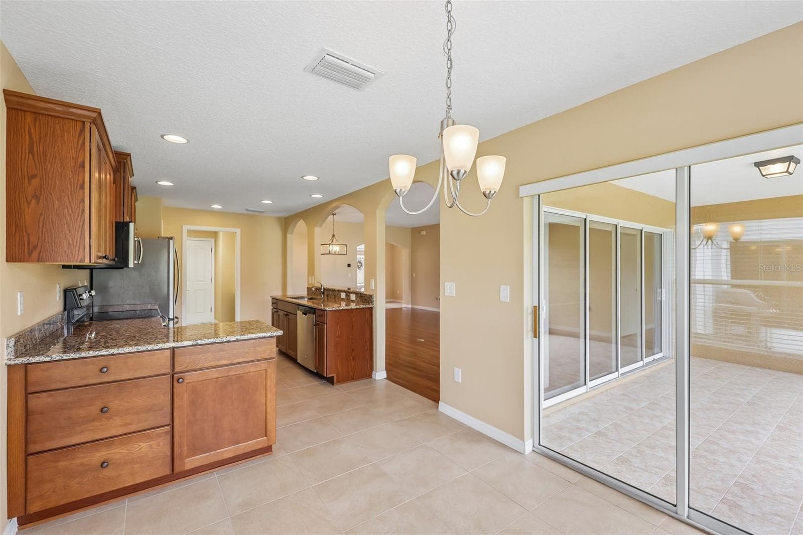 Single Family Residence at 4025 ARLINGTON RIDGE BLVD, LEESBURG, photo 13 of 46