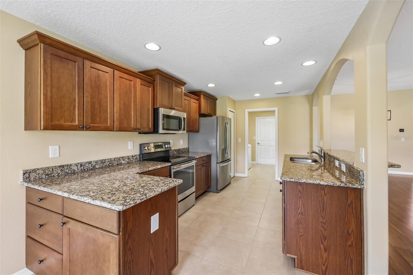 Single Family Residence at 4025 ARLINGTON RIDGE BLVD, LEESBURG, photo 16 of 46