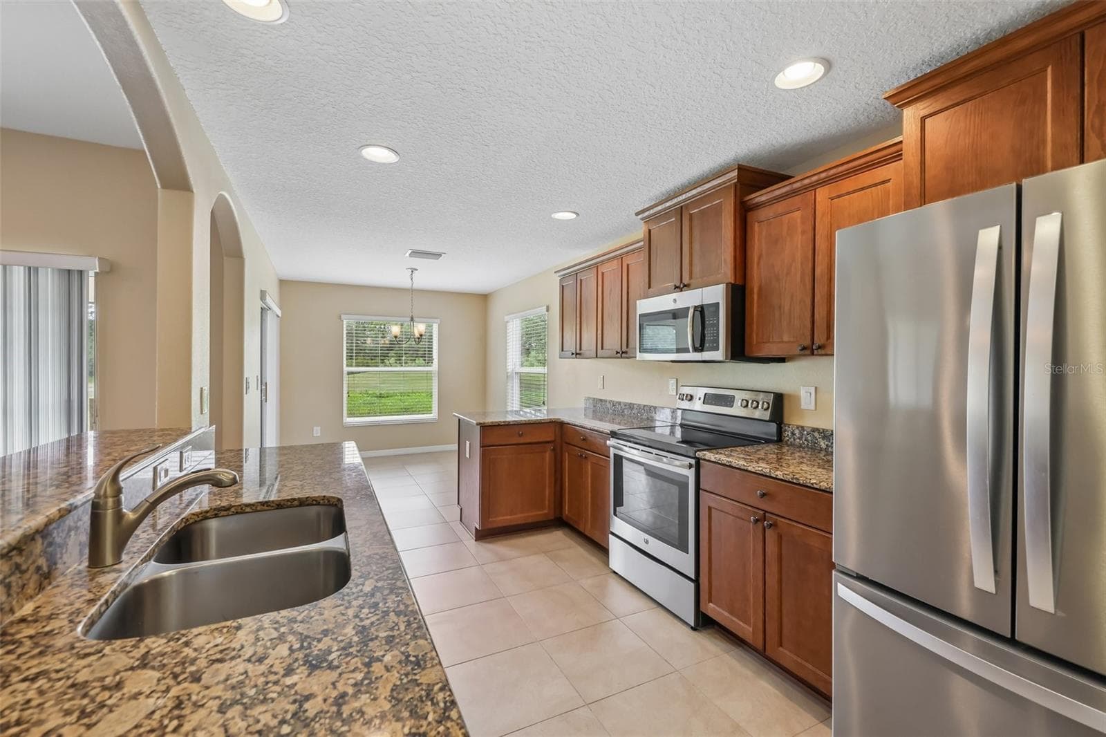 Single Family Residence at 4025 ARLINGTON RIDGE BLVD, LEESBURG, photo 17 of 46