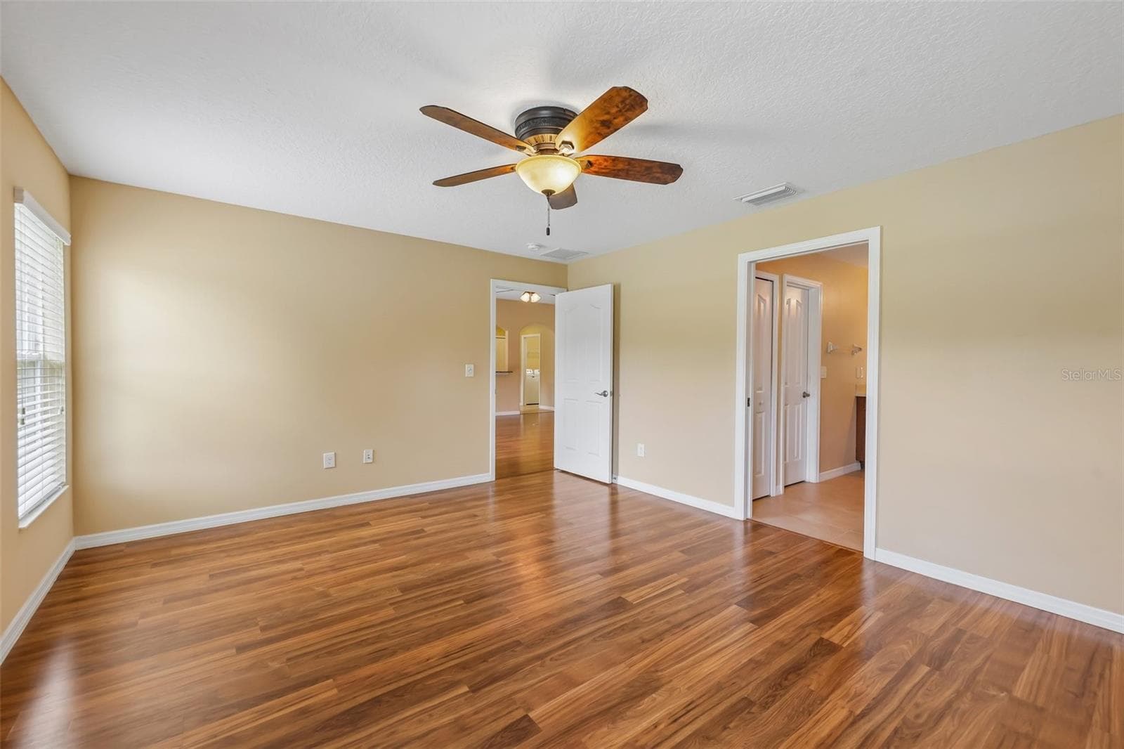 Single Family Residence at 4025 ARLINGTON RIDGE BLVD, LEESBURG, photo 20 of 46