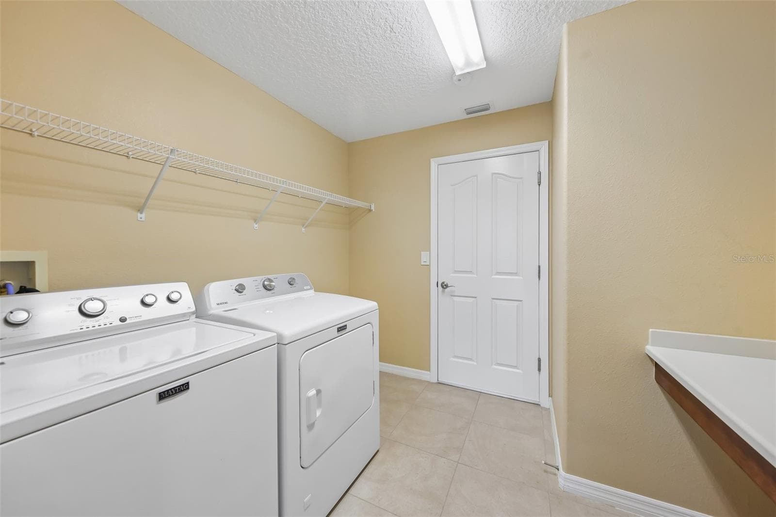 Single Family Residence at 4025 ARLINGTON RIDGE BLVD, LEESBURG, photo 27 of 46